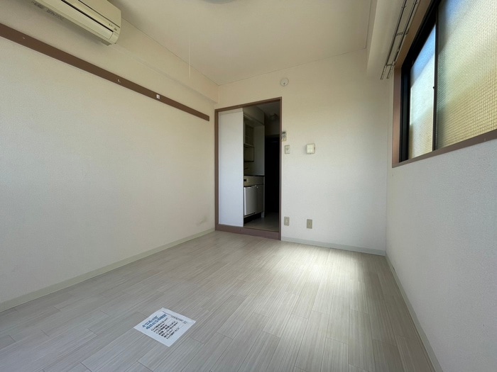 居室 プレスイン旗屋