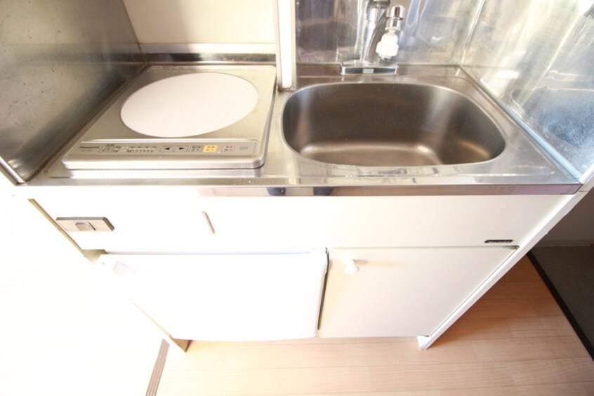 キッチン プレスイン旗屋