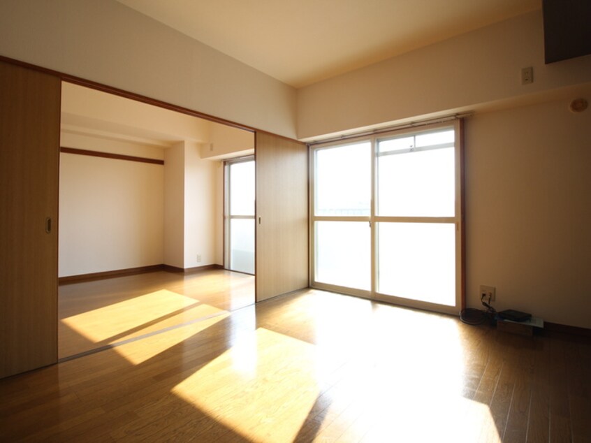 居室 サンヒルズ松和花壇