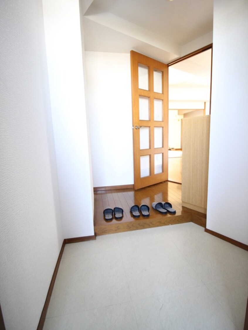 玄関 サンヒルズ松和花壇