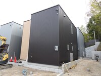 サンヒルズ中町B