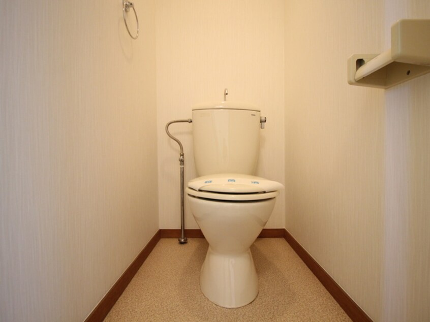 トイレ コーポ山の田