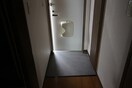 玄関 アンプル－ル　ブワ　シャト－
