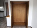 収納 アンプル－ル　ブワ　シャト－