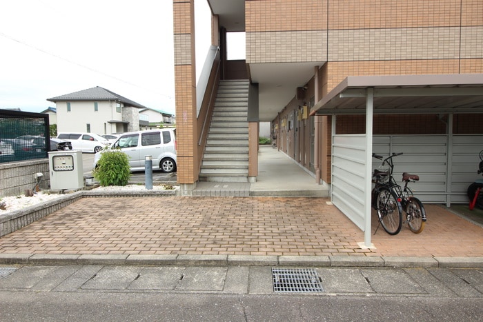 エントランス部分 カ－ムｆ本郷