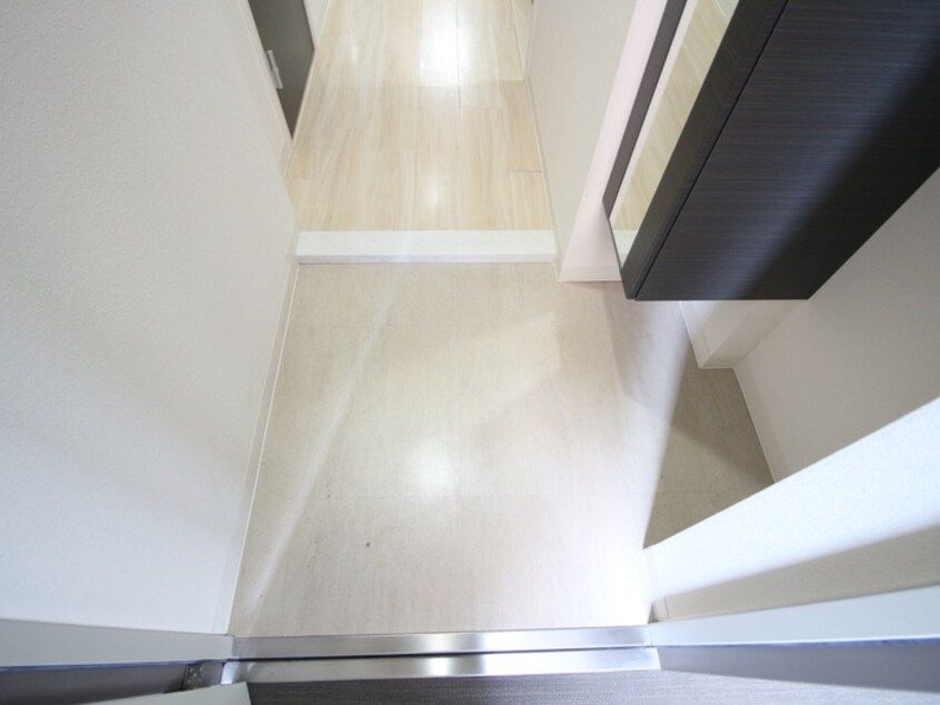 玄関 トレヴィ高岳