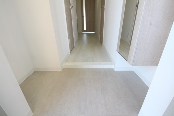 玄関 ウィステリアフロリバンダ