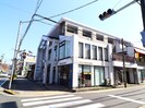 ＷＥＡＴＨＥＲ　ＦＩＥＬＤの外観