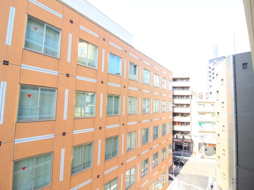 室内からの展望 ｴｽﾃﾑｺｰﾄ名古屋ｽﾃｰｼｮﾝｸﾛｽ