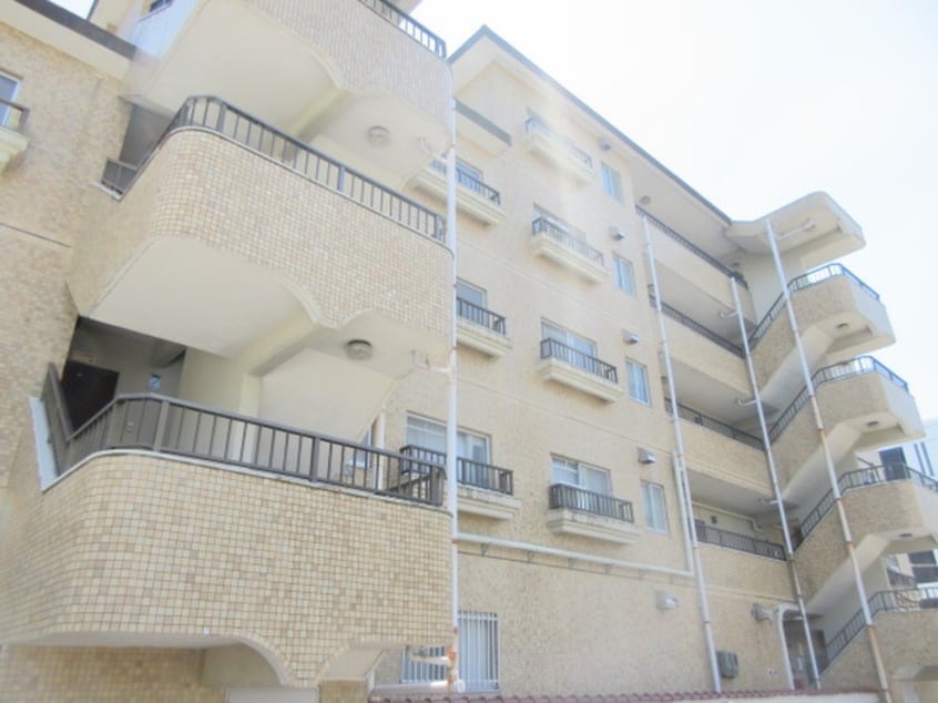 外観写真 シャンポール　幹　２