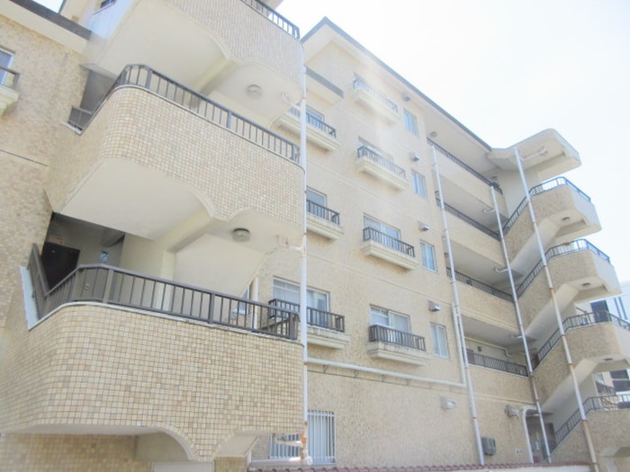 外観写真 シャンポール　幹　２