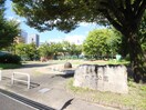 六反公園(公園)まで67m ラウレール名駅南