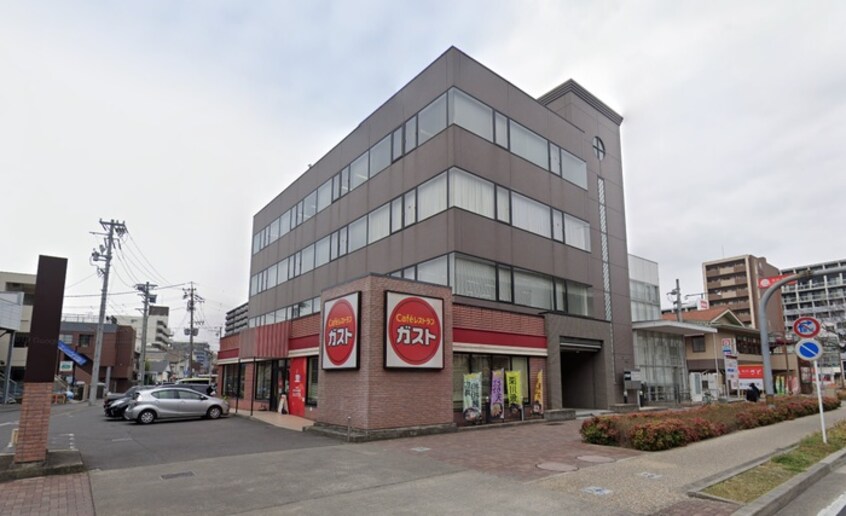 ガスト水主町店(その他飲食（ファミレスなど）)まで450m ラウレール名駅南