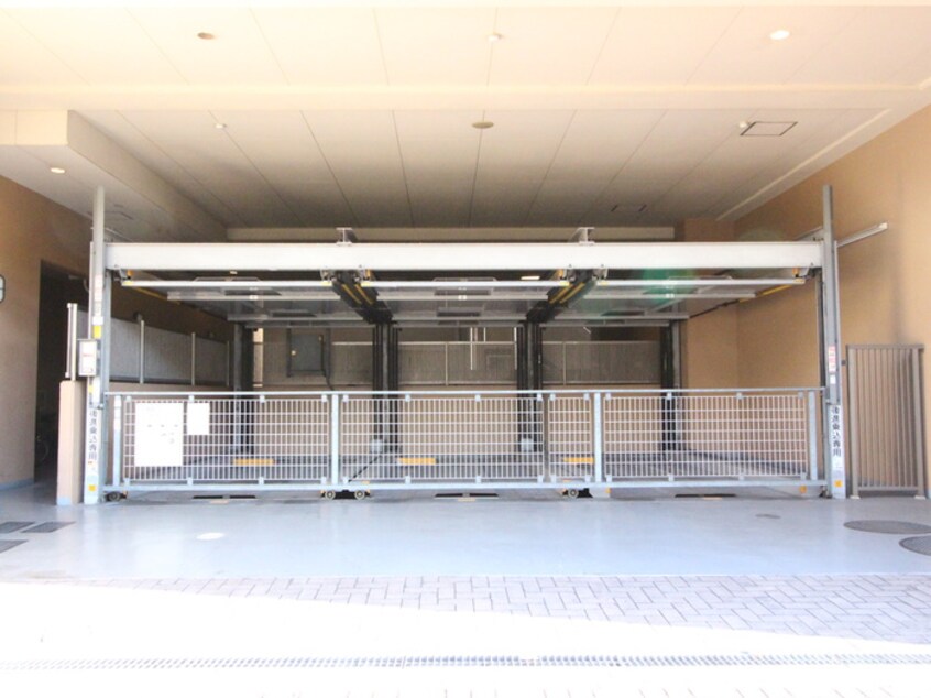 駐車場 ﾌﾟﾚｻﾝｽ鶴舞駅前ﾌﾞﾘﾘｱﾝﾄ(306)