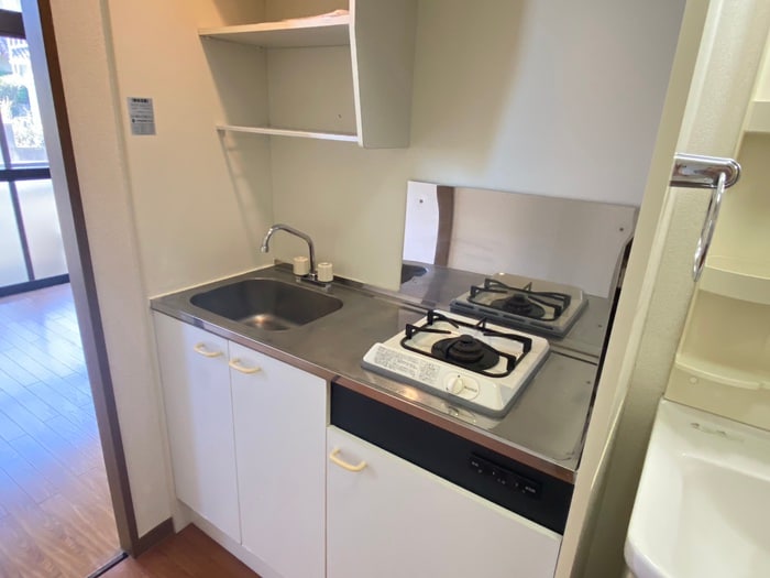 キッチン エミネンス・フロ－ラＭ