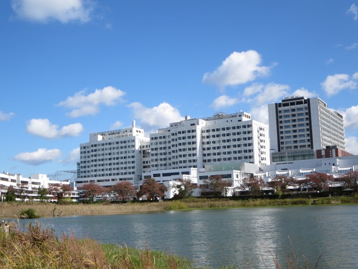 愛知医科大学病院(病院)まで560m エミネンス・フロ－ラＭ