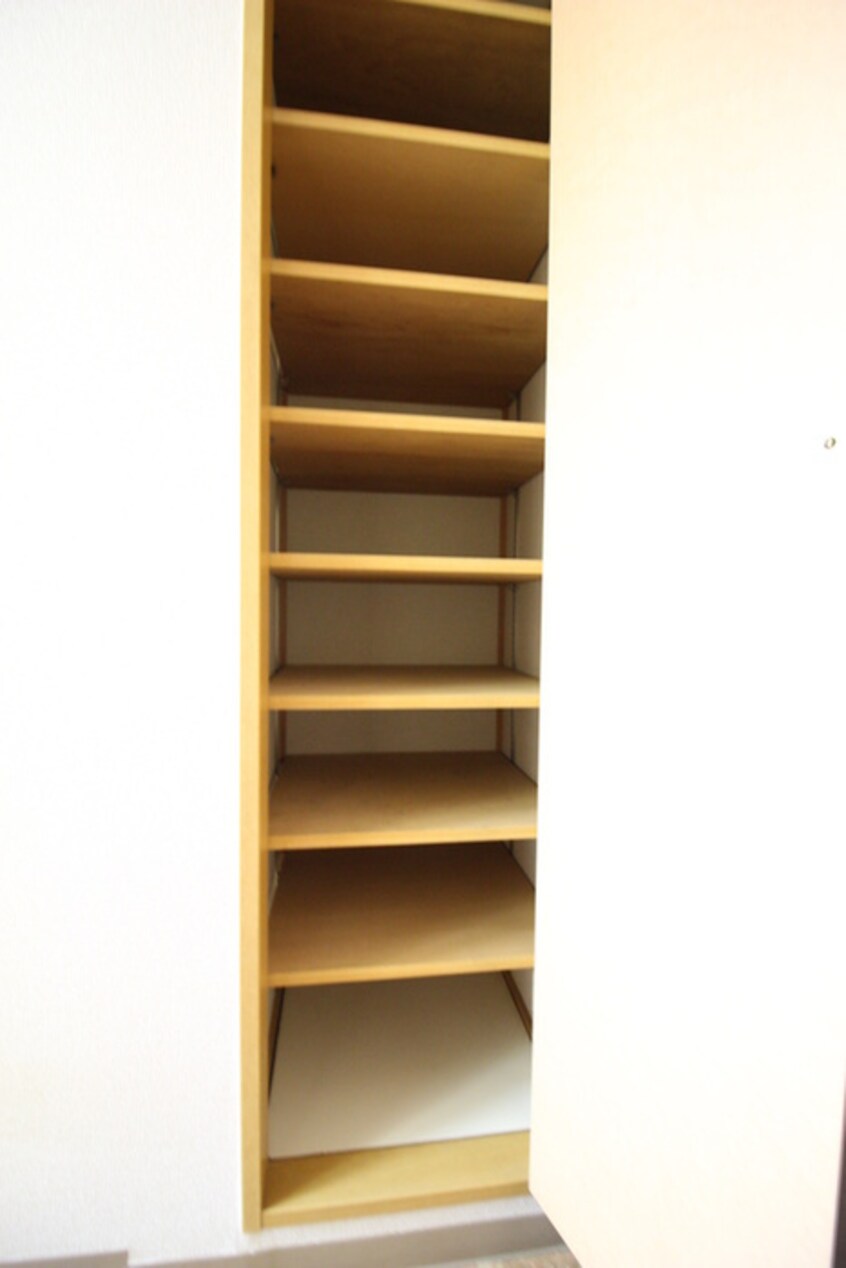 靴箱 現代ハウス大須