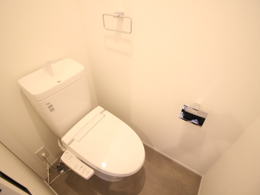 トイレ Warren nakashiotaⅣ