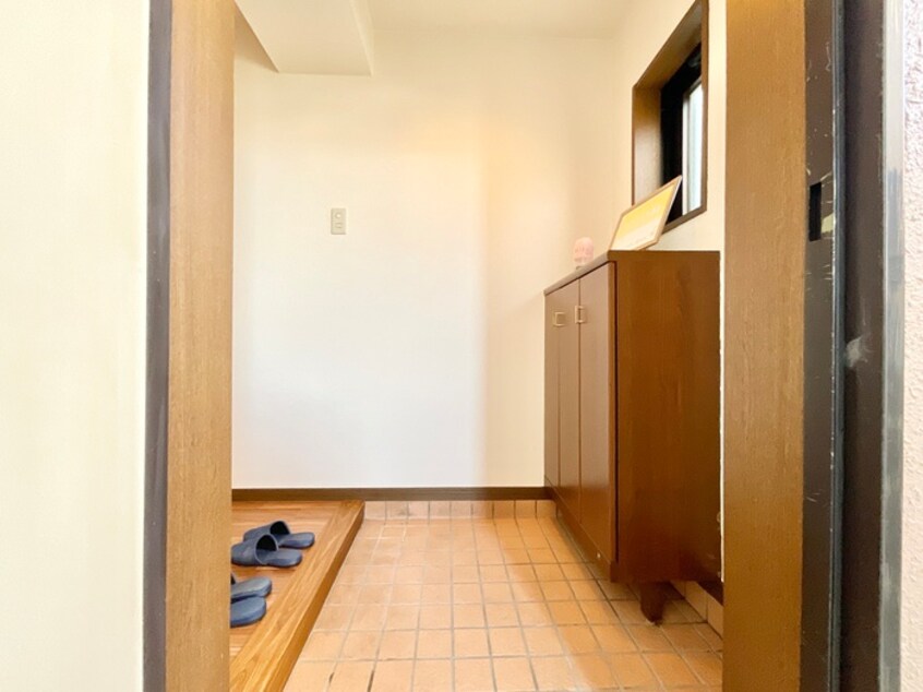 玄関 シャトレ大堀