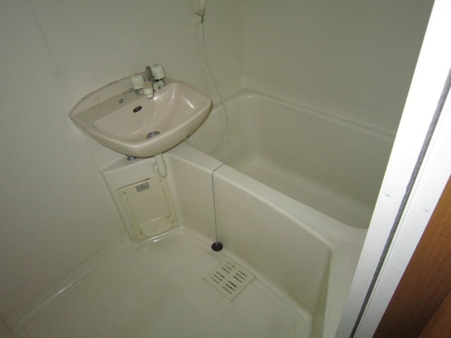 バス／シャワールーム等 リベルテ大金