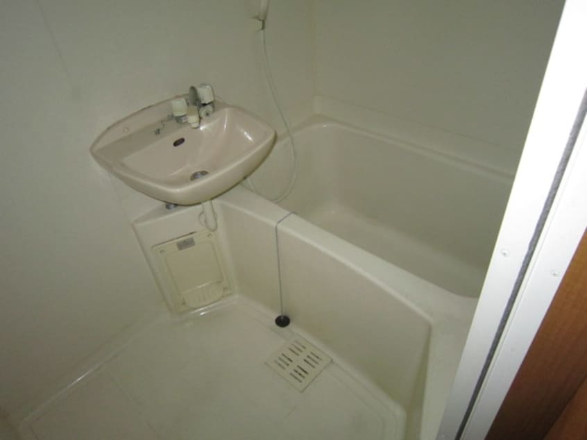 バス／シャワールーム等 リベルテ大金