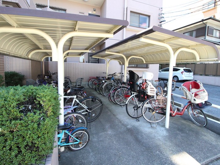 駐輪場 ヒルハイツ浅井