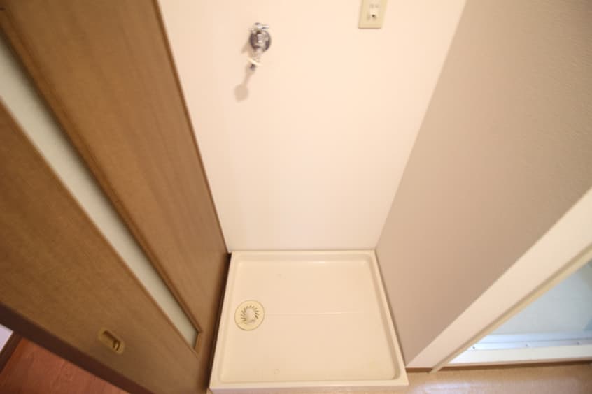 洗濯機置場 レインボー鶴里