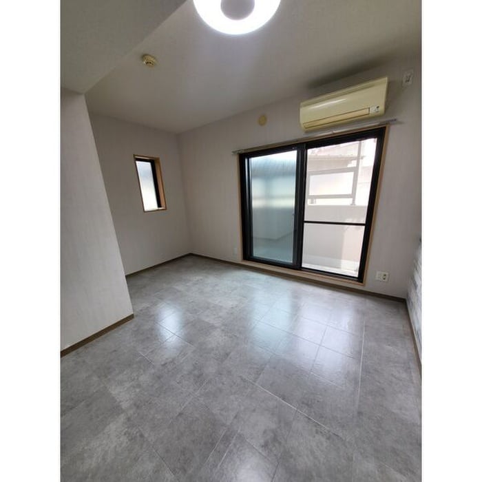 居室 ソニャルミヤ