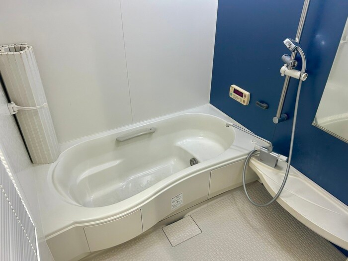 バス／シャワールーム等 六供町二丁目貸家