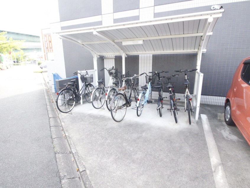 駐輪場 maisonアリテ