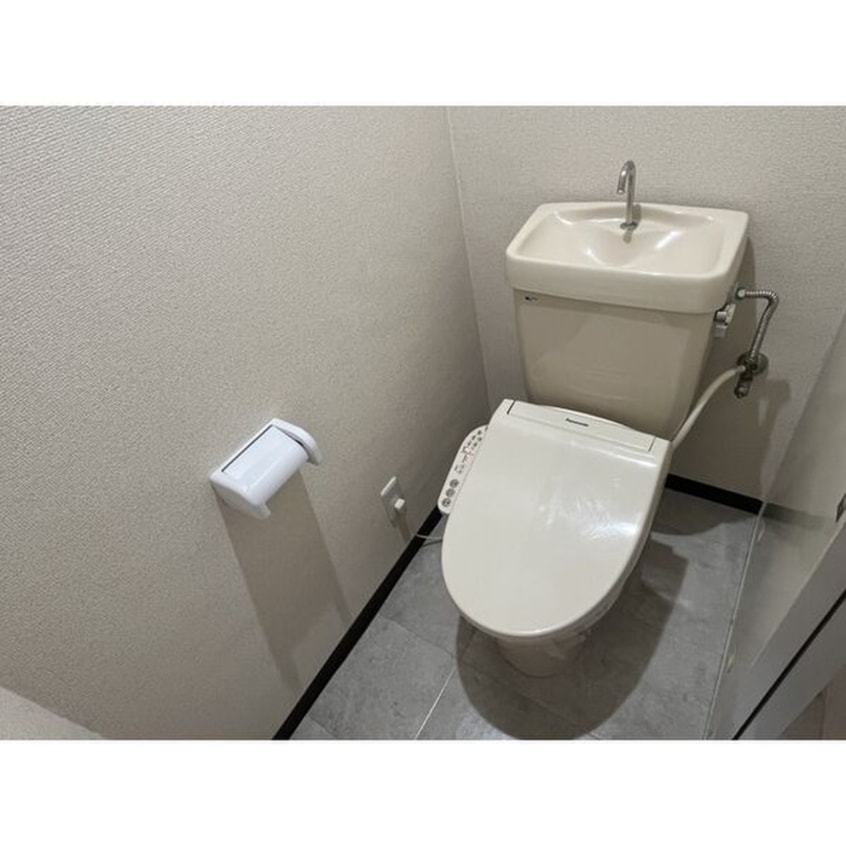 トイレ メゾンパトラージュ