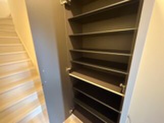 洗面 仮)Ｈｏｌｌｙ