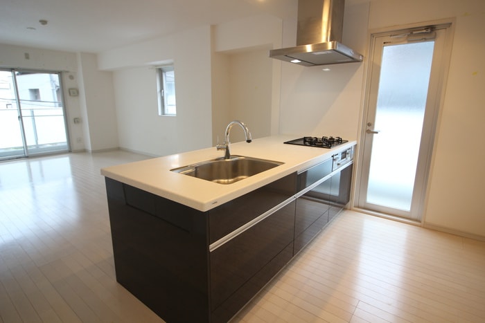 キッチン 白壁リンクス