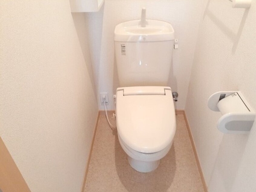 トイレ カーサ　ヴィオラ