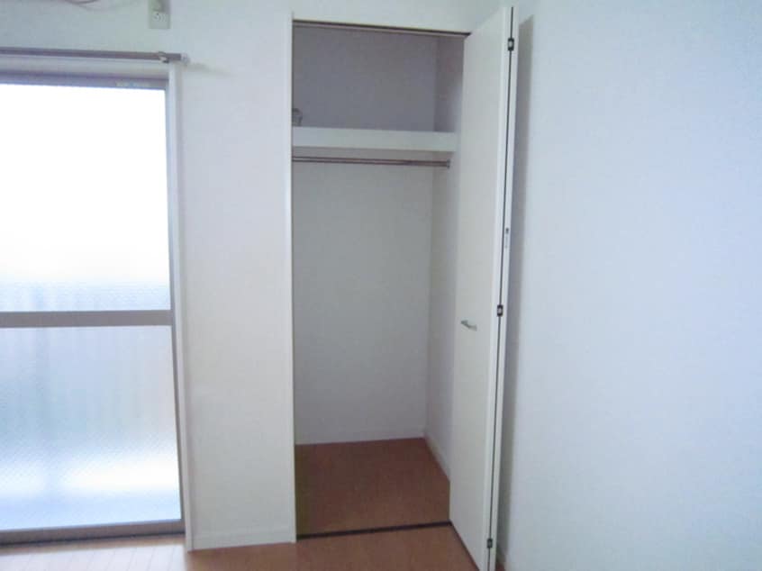 収納 ルーエ１番館