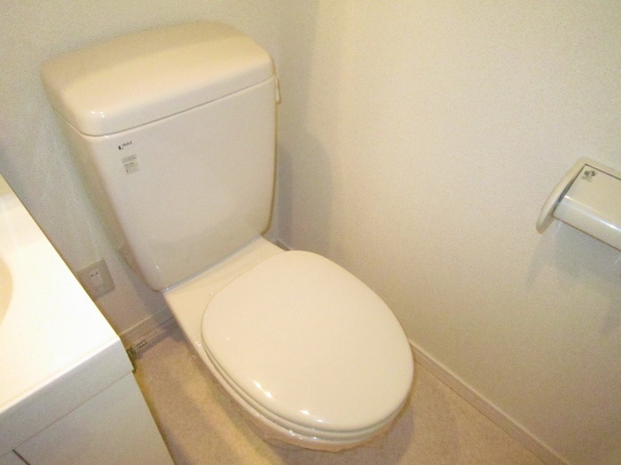 トイレ ルーエ１番館