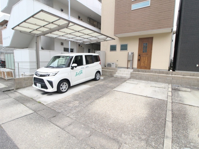 駐車場 植田西貸家北棟（D号室）