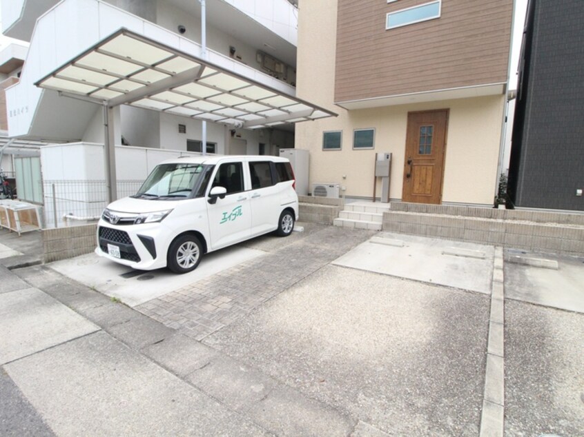 駐車場 植田西貸家北棟（D号室）