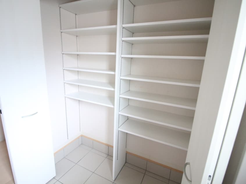 靴箱 植田西貸家北棟（D号室）