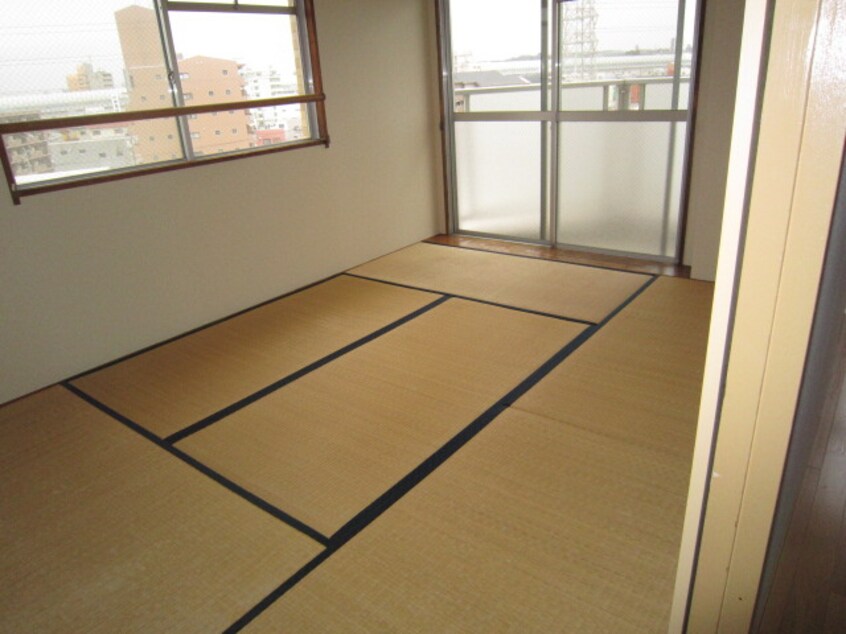 居室 アビタマルフク