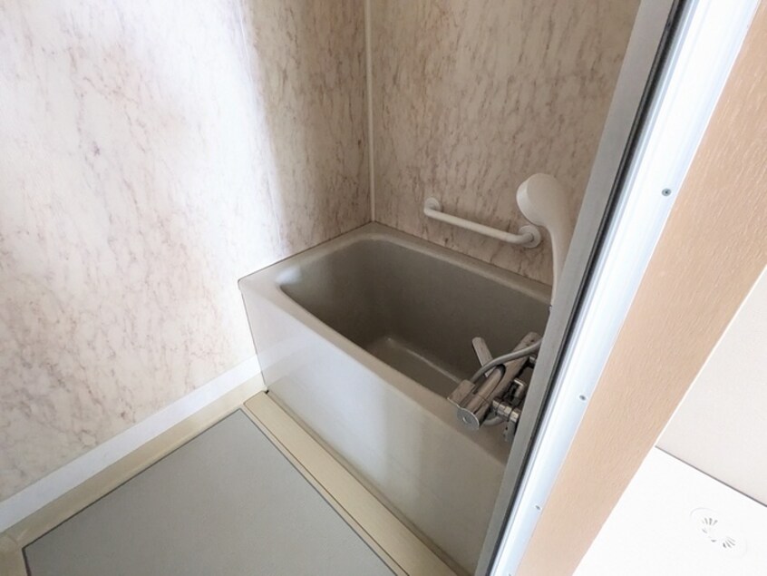 バス／シャワールーム等 アビタマルフク