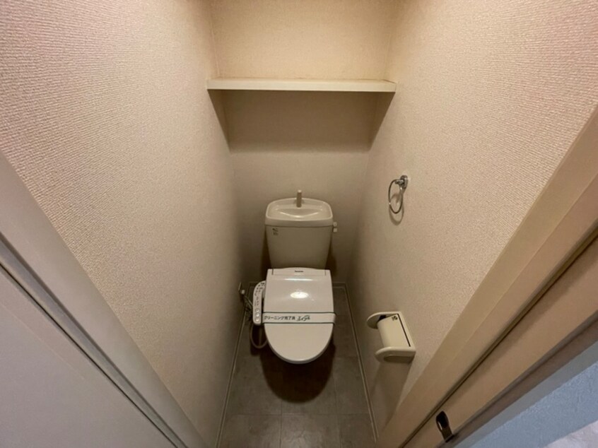 トイレ リブレア日比野西A棟