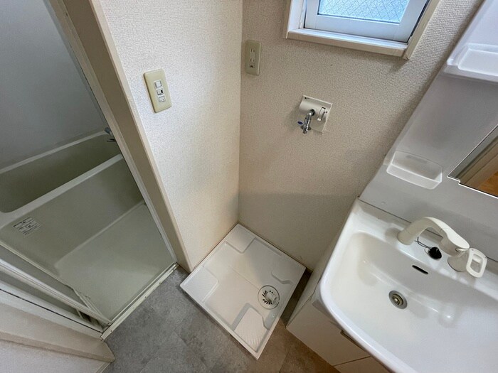 洗濯機置場 リブレア日比野西A棟