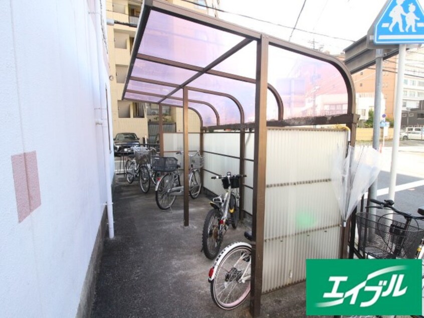 駐輪場 ラフォーレ妹尾