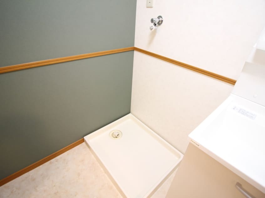 洗濯機置場 East One