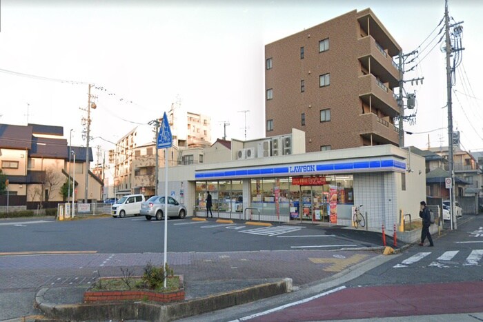 ローソン東区芳野3丁目店(コンビニ)まで450m ア－スヒル東白壁