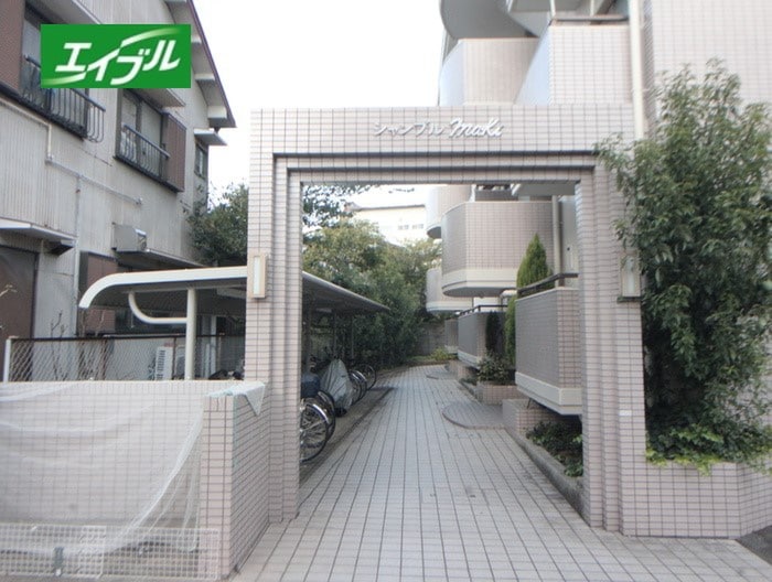 エントランス部分 シャンブルマキ