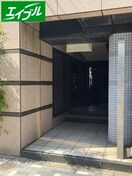 エントランス部分 ア－トハウス広路