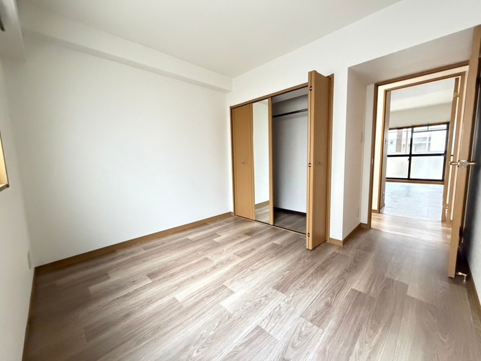 居室 新栄サンハイツ