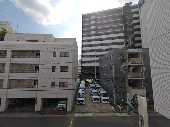 室内からの展望 新栄サンハイツ